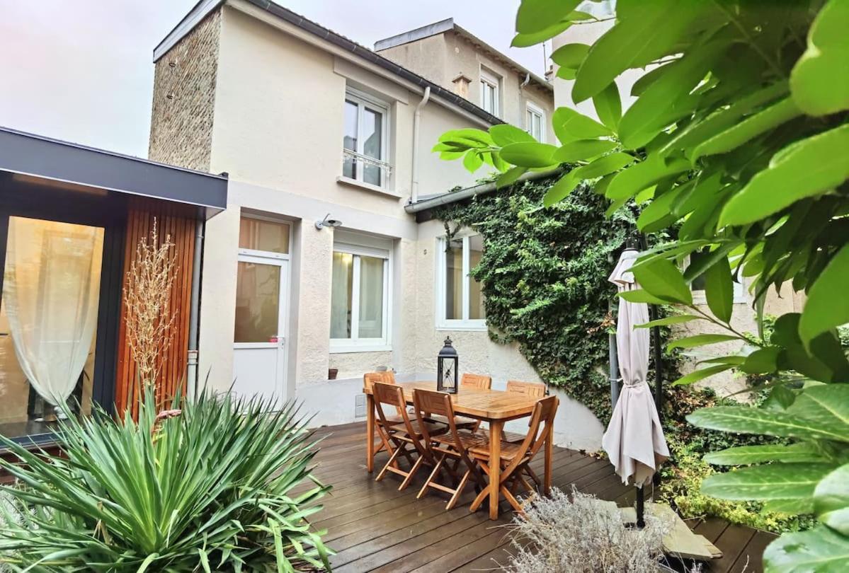 Maison De Ville Avec Terrasse Et Jardin Reims Kültér fotó